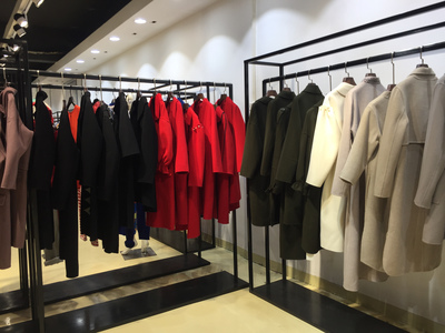 服裝店鋪業(yè)績倍增的“11項(xiàng)分析”——以“大衣世家”品牌折扣批發(fā)為例